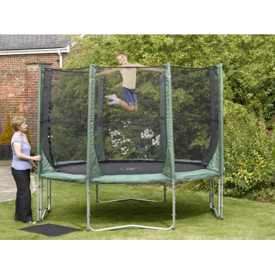 Plum Products 14ft FamilyTrampoline and 3G Enclosure MATT016