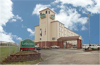 PORTLAND La Quinta Inn and Suites Portland Airport