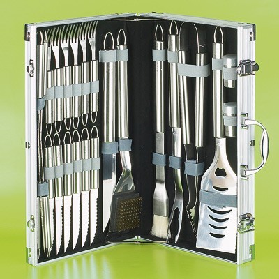 Deluxe Stainless Steel Barbecue Tool Set (24
