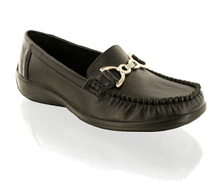 Priceless Comfortable Moccosin Shoe