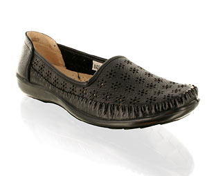 Priceless Pretty Casual Loafer