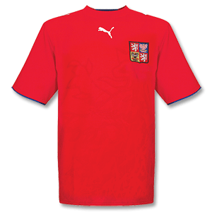 Puma 06-07 Czech Republic Home shirt