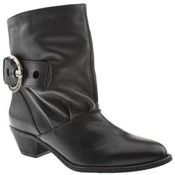 Red Or Dead Female Mismo Leather Upper Casual in Black, Navy, Tan