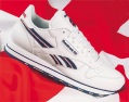 REEBOK classic leather piping running shoe