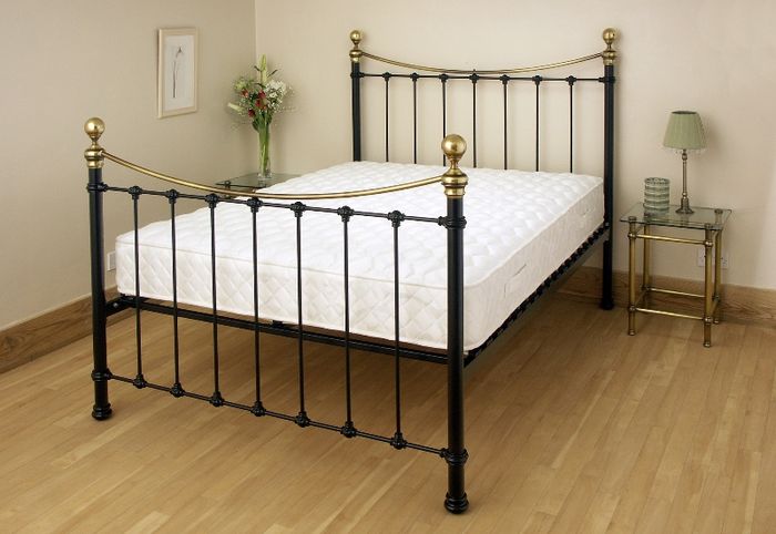 Relyon Beds Ambassador 5ft Kingsize Black Metal Bedstead