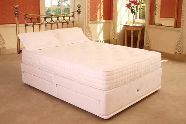 Relyon Beds Classic Embrace 250 Divan Bed Double 135cm
