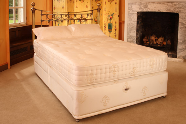 Relyon Beds Latex Supreme Divan Bed Double 135cm