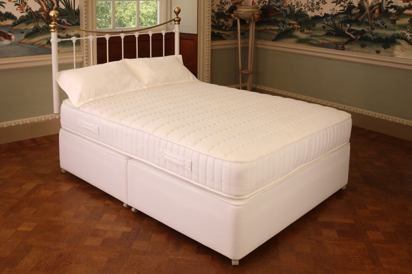 Relyon Beds Pocketed Latex 1000 Divan Bed Double 135cm