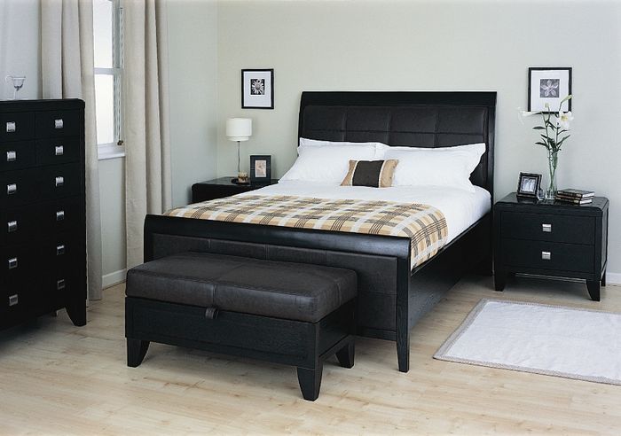Relyon Beds Relyon Grace 4ft 6 Double Wooden/Leather Bedstead