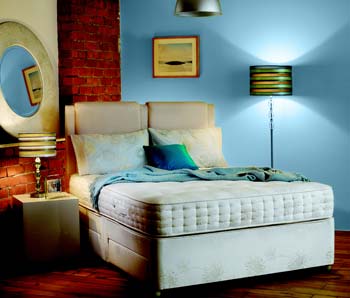 Rest Assured Classic 1000 Divan and Mattress -