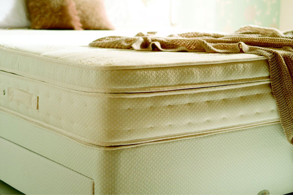 Rest Assured Paradise 2600 Mattress Kingsize