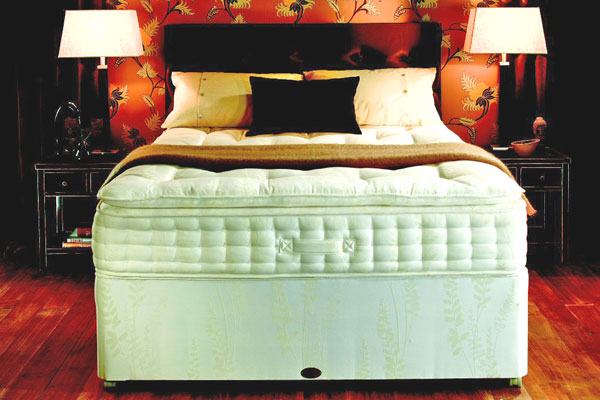 Rest Assured Pillow Top 1200 Divan Bed Double