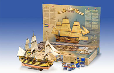Revell 1:225 HMS Victory Gift Set