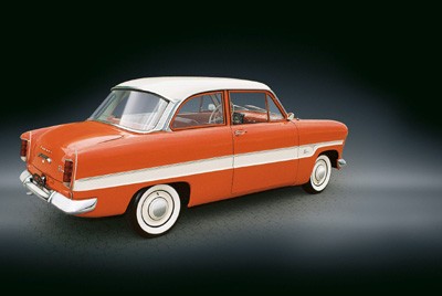 Revell Ford Taunus 12M Streifen-Ford in Orange