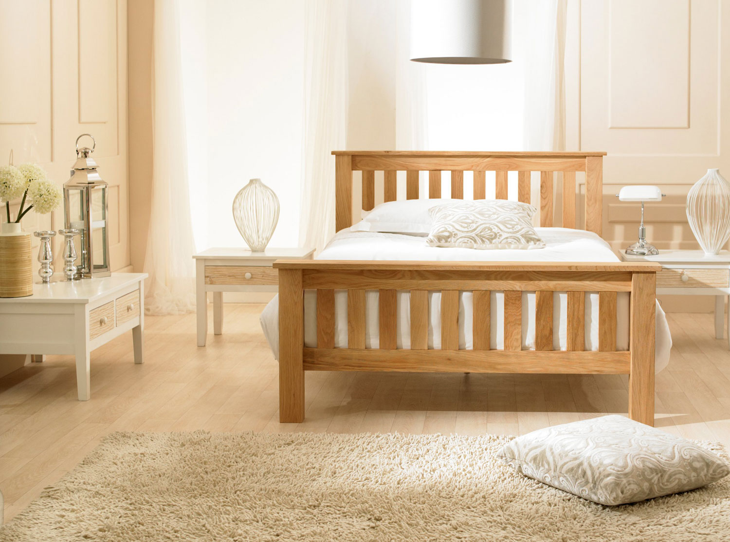 Richmond Oak Bed - (multiple sizes) (Richmond