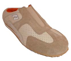 Womens leather punched trainer