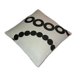 rucomfy 45cm Rings cushion