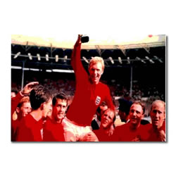 rucomfy Bobby Moore Canvas