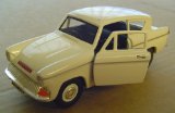 Saico 1:32nd Scale Ford Anglia - Off White