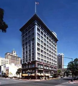 Gaslamp Plaza Suites