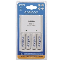 Sanyo Eneloop Battery Charger   Four AA Batteries