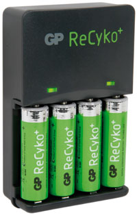 SB ReCyko  Charger c/w 4 x AA ReCyko  NiMH