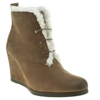 schuh Brown Miracle Boots
