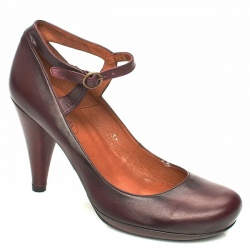 Schuh Female Capri Pf V-Bar Leather Upper Evening in Purple, Red