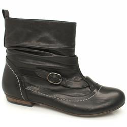 Schuh Female Malibu Stitch Buck Ank Leather Upper Ankle in Black