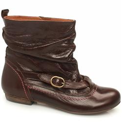 Schuh Female Malibu Stitch Buck Ank Leather Upper Ankle in Burgundy
