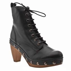 Female Valero Lace Clog Leather Upper Casual in Black