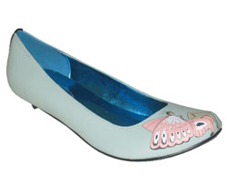 SCHUH ORLEANS BUTTERFLY PRINT PUMP