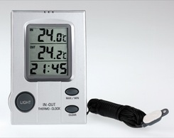 in/outdoor thermo clock