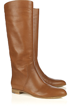 Flat riding boots