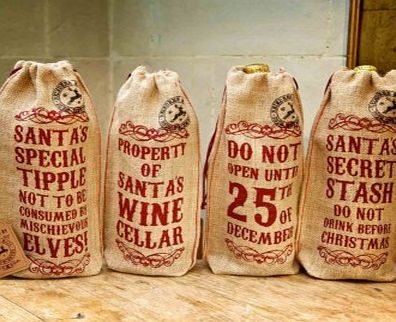 Set of 4 Jute Christmas Bottle Bags 5060XP