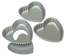 Silverwood silver anodised 23cm Heart shaped