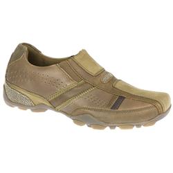 Skechers Male Descent Leather/Textile Upper Textile Lining Fashion Trainers in Camel