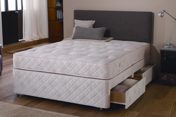 Red Seal Divan Bed Double 135cm