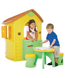 Smoby Woodland Cottage & Picnic Table