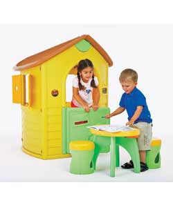 Woodland Cottage and Picnic Table