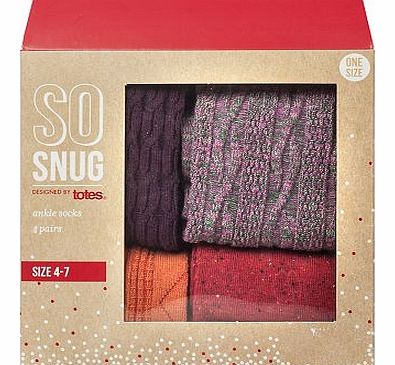 So Snug Assorted Ankle Socks size 4-7 10176372