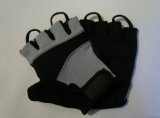 Solid-Fitness BRAND NEW AMARA GYM / CYCLING / WEIGHT LIFTING TRAINING GLOVES *MEDIUM*