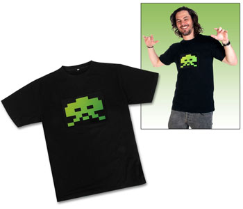 spa ce Invaders T-Shirts - Extra Large
