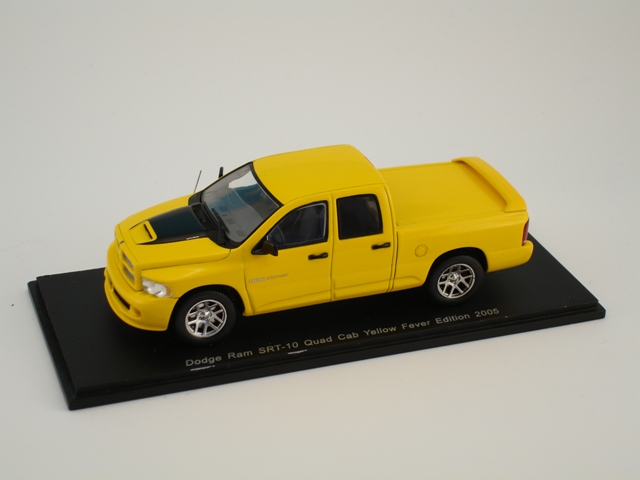 Dodge Ram SRT-10 Quad Cab 2005 Yellow