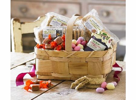 St. Kew St Kew Berry Pickers Basket Spring Gift Hamper