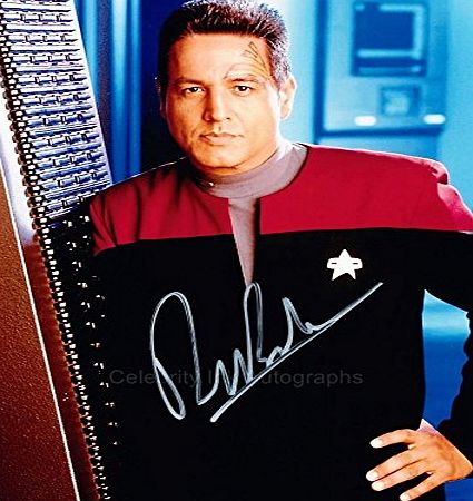 Star Trek Autographs ROBERT BELTRAN as Chakotay - Star Trek: Voyager GENUINE AUTOGRAPH