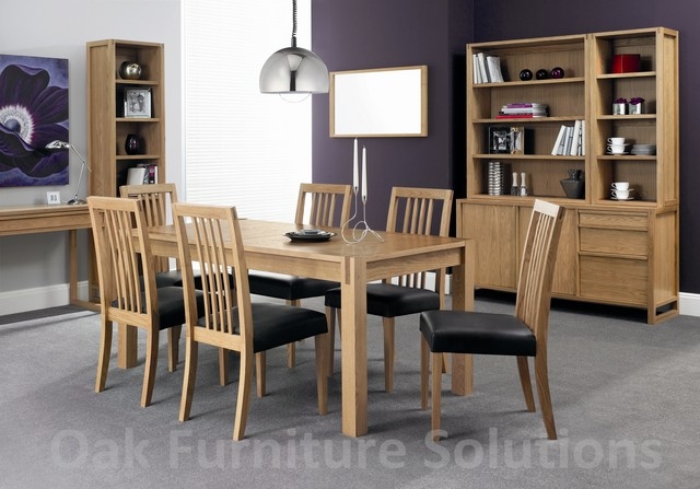 Studio Oak 4-6 Centre Extension Dining Table and