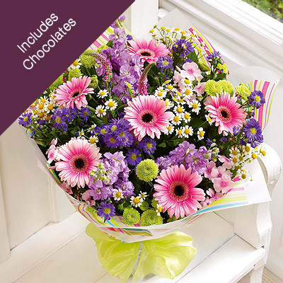 summer time Flower Hand-tied with Chocolates