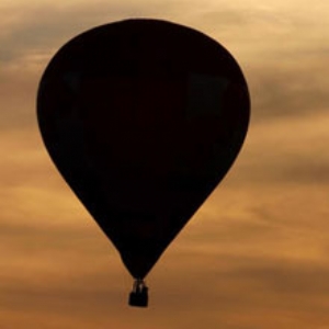 Sunrise Champagne Balloon Flight Experience