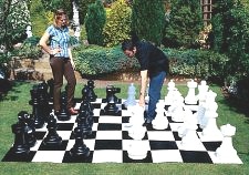 Supertramp Giant Garden Chess Set